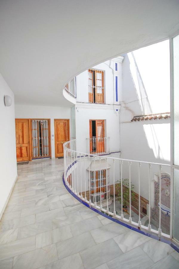 شقة إشبيلية  في Luminoso Loft En La Alfalfa المظهر الخارجي الصورة